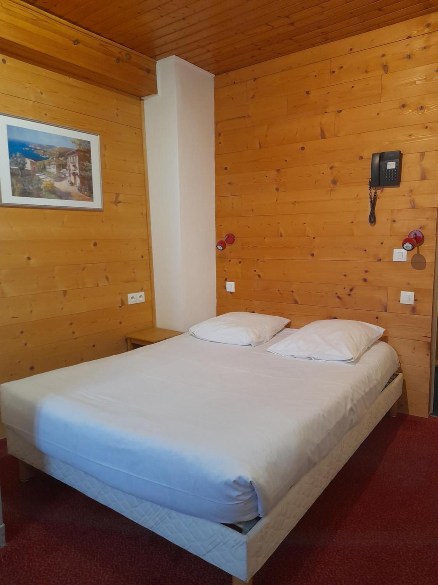Hotel Du Centre Villard-de-Lans Bagian luar foto